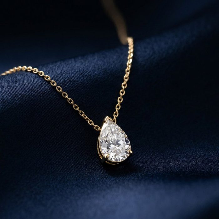 CAREZ ELITE LUXURY — necklace-pendant
